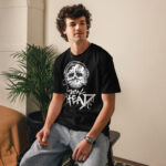 Skull using headphone – Unisex organic cotton t-shirt