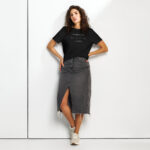 Printemps En France Sustainable Organic Ribbed Neck Tee 2